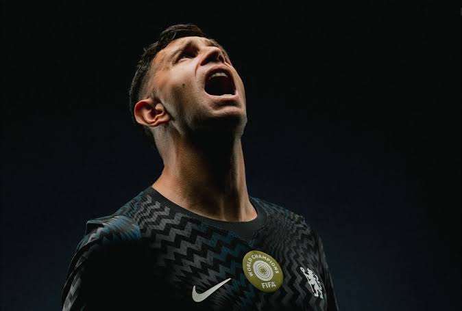 Chelsea Complete Signing of Emiliano Martínez From Aston Villa